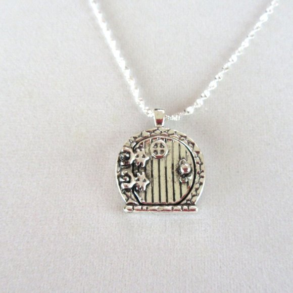 Fairy door pendant locket in silver metal - 16" silver chain-secret message! NEW - Picture 6 of 8